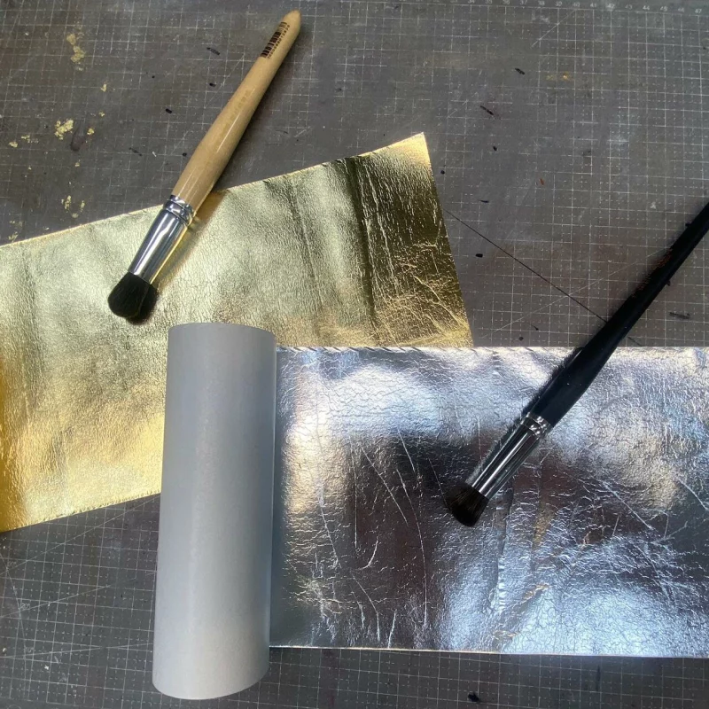 Feuilles de dorure en or et argent