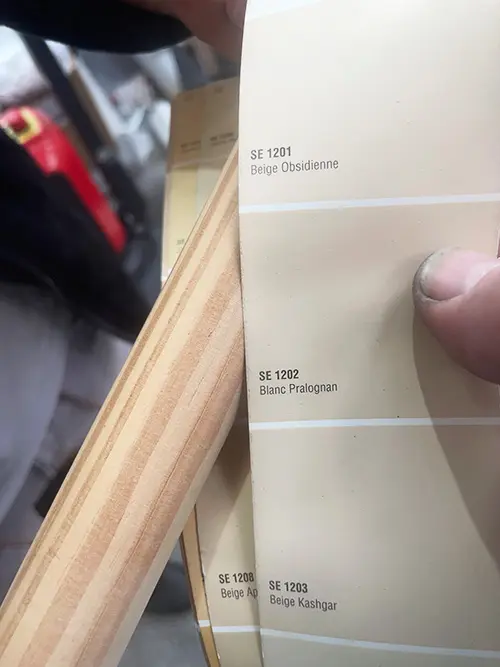 Choix de différentes teintes pour la peinture du bois